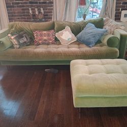Velvety Green