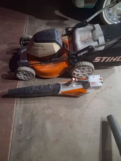 Stihl Battery Lawn Mower and Leaf Blower Set