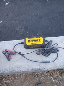 DeWalt 6 - 12 Volt Automotive Battery Charger 2 amp