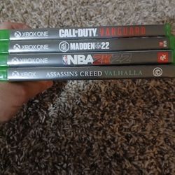 VIDEO GAMES BARELY USED