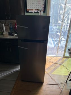 Small refrigerator