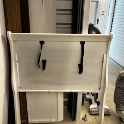 Twin Bed W/sleigh Frame 