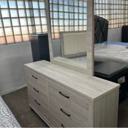 White Wood Dresser with Mirror