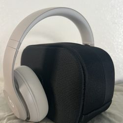 Beats Studio Pro