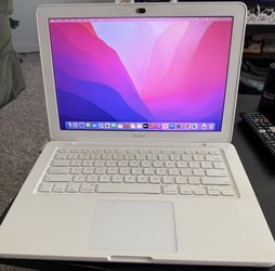 2010 MacBook Clamshell $200 OBO