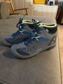 Merrell Capra Mid