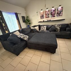 Large Grey Living Room Sectional And Chaise | Full Set