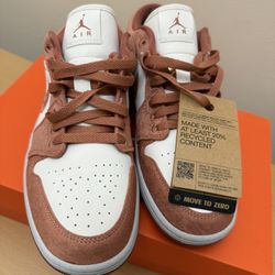 New Jordan 1 lows “sky orange” women’s 10.5/ men’s 9