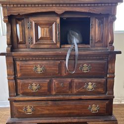 Vintage dresser. Solid wood