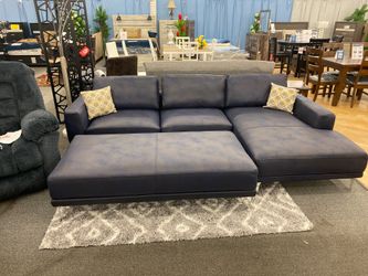 SECTIONAL W/ OTTOMAN