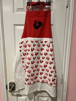 Vintage NEW Williams Sonoma Lifestyle 2 Pc Red & White Apron w/Embroidered Rooster