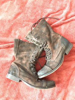 Rogue Boots Size 8