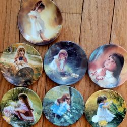 7 Mini Plates Numbered