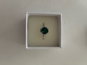 10 carat white gold created emerald ring