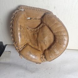 Catcher's Mitt, 32" .. Vintage Sportmaster 