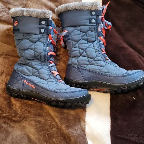Reduced/Kids Columbia Snow Boots