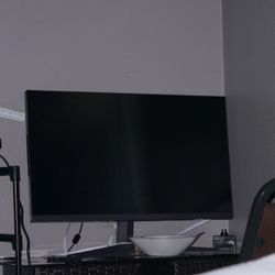 Ultra gear Gaming Monitor 180hz