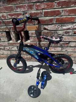 Toddler bike with training wheels