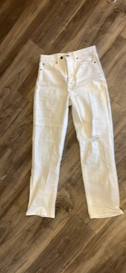 Women’s Straight Leg Jeans 