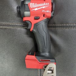 Milwaukee M18 FUEL 1/4 in. Hex Impact Driver (Tool Only)