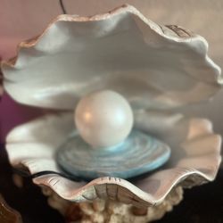 Clam Shell Pearl Fountain Beach Lake Decor