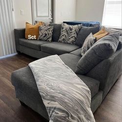 ‼️Monroe Charcoal Sectional ‼️