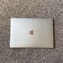 13” MacBook Pro - Intel - 16gb Ram -1tb SSD