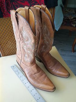 Tan Leather Cowgirl Boots with Embroidery