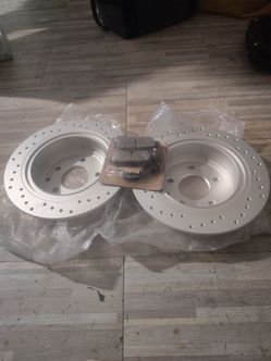 Brand New Rear Brake Upgrade Kit (Rotors & Pads) - Fits Nissan Altima / Sentra / Juke