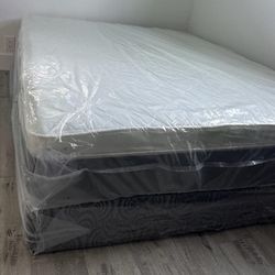 NEW QUEEN PILLOW-TOP SET MATTRESS AND BOX SPRING