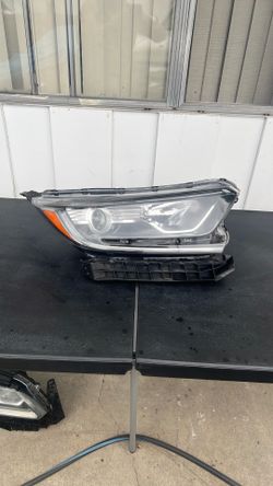 2017-2022 Honda CR-V CRV Right Passenger Side Halogen w/LED Headlight Lamp OEM