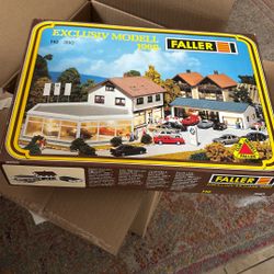 Faller Kit HO 390 