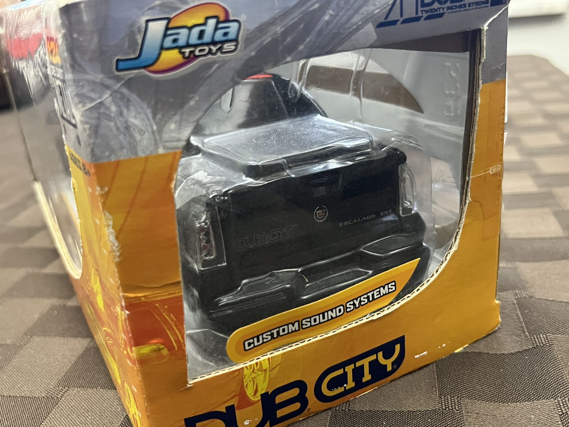 JADA DUB CITY 2002 CADILLAC ESCALADE 1:24 BLUE KMC | eBay