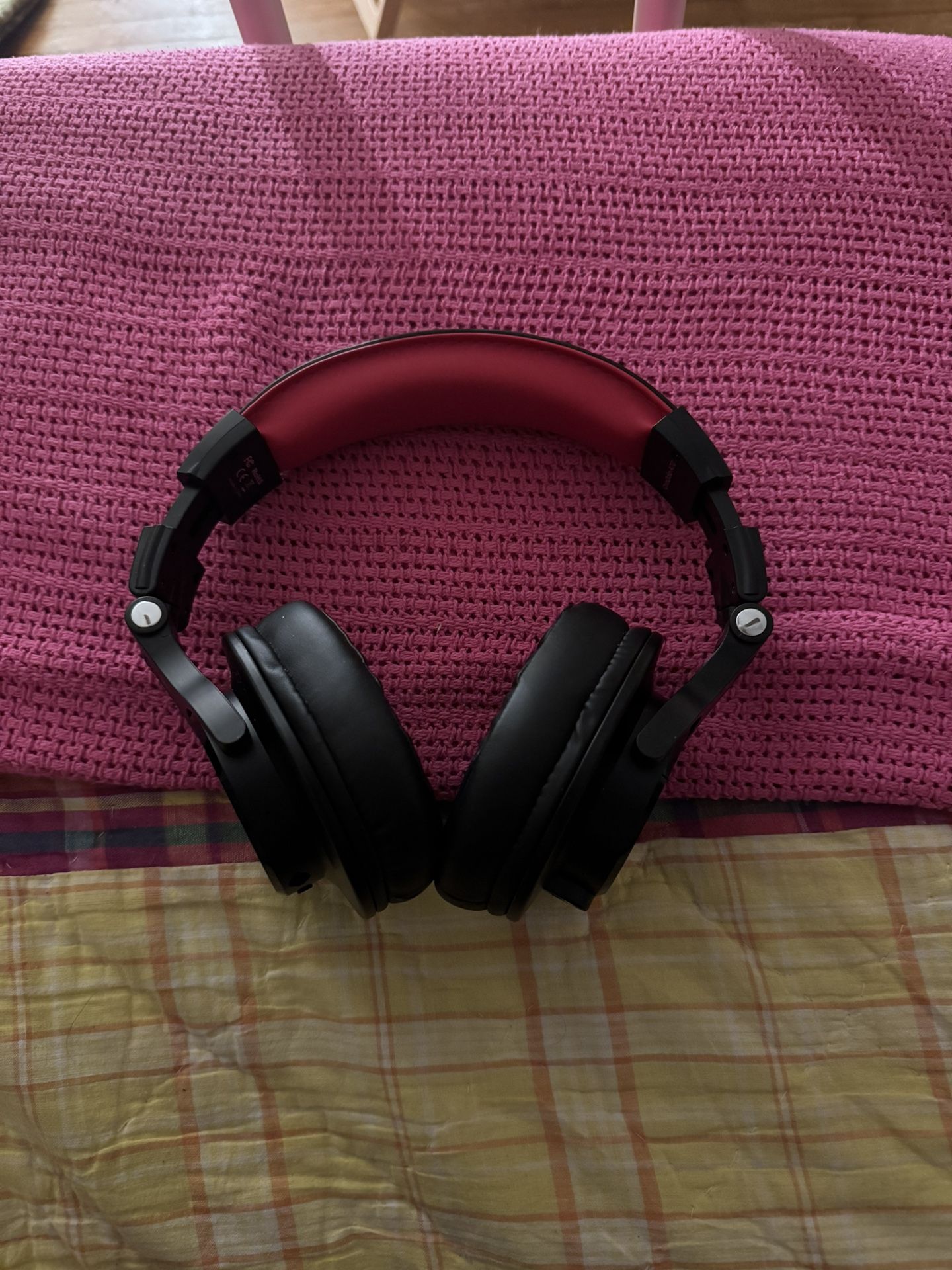 eOdio A70 Bluetooth Over Ear Headphones, Wireless Headphones