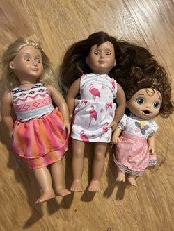 3 Dolls