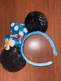 Disney Minnie Mouse headband ears