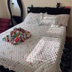 Black Queen 4 Drawer Bed Frame 