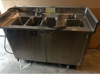 Portable 3 compartment sink cart