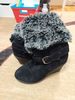 Black fur boots. Women size 8.5