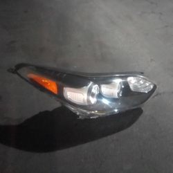 2017-2021 Kia Sportage Headlight With Led And Light Bulbs And Accessories Oem.