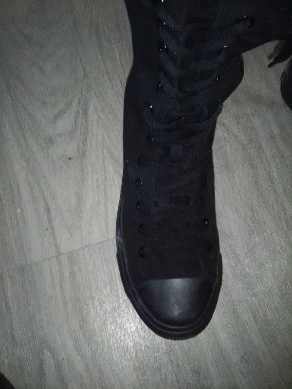 Brand New Knee high Boots Adorable Fashion