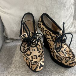 L.A.M.B Leopard Print Brown Black Pony Hair  Lace Up Wedge Booties Shoes 8 Gwen Stephanie leopard heels wedges gently pre-loved smug on the back heel 