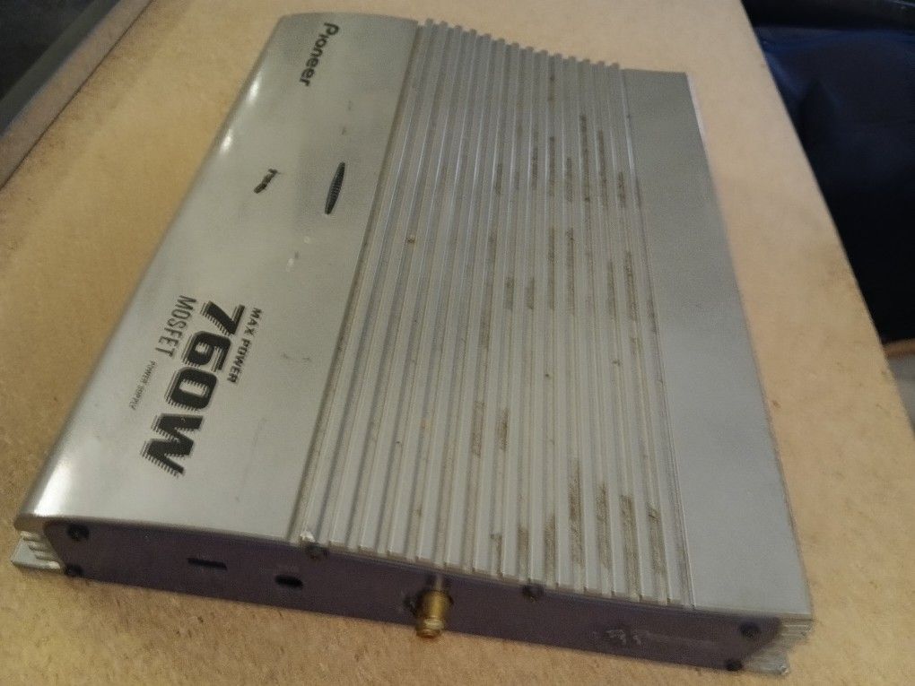 Pioneer 760w Amplifier