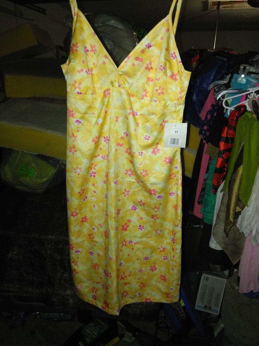 Sundress For Afternoon Walk In The Park...By Nani Wahine Size 14 Juniors