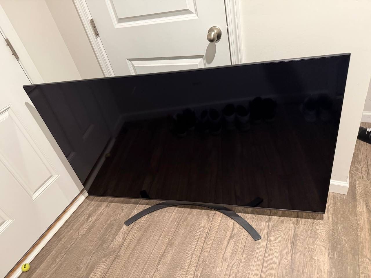 LG 65'" NanoCell 81 Series 4K UHD Smart TV with HDR