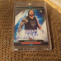 WWE ROMAN REIGNS TOPPS FINEST AUTOGRAPH ON CARD 