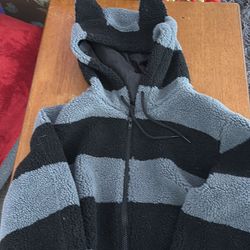 Teen or women’s jacket extra large has pet ears