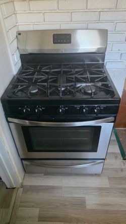 Gas stove