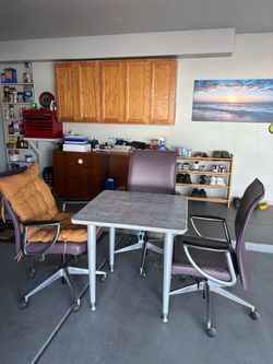 Square Table with 3 Rolling Office Chairs
