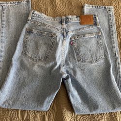 Levi 501 Light Wash Jeans